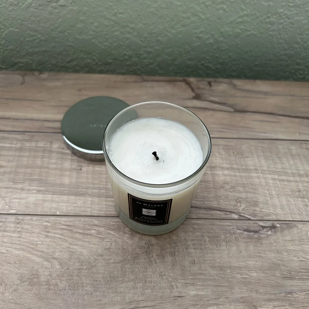 Jo Malone Cream Candle with Silver Lid - Picture 5 of 6